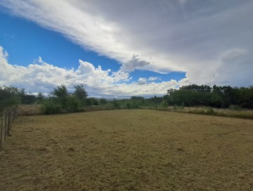 Terreno de 880m2. Villa Ciudad Parque.