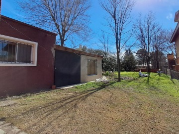 Casa a 2 cuadras del río en 500m2 de terreno