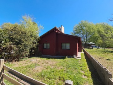 Casa a 2 cuadras de la ruta 5-271, en alquiler permanente. Los Reartes.