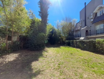 Complejo de 9 departamentos en pleno centro de Villa General Belgrano.