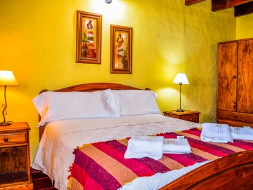 Complejo de 5 cabañas + amplia casa.
