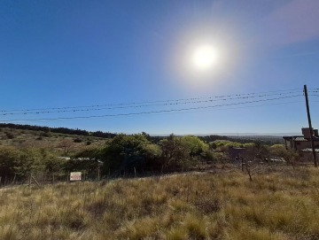 2 Terrenos de 900m2 c/u - excelente vista a las sierras