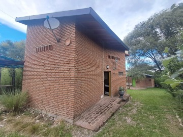 Complejo de dos cabañas en venta. Los Reartes.