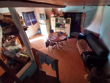 A refaccionar 2 casas de 2 dormitorios c/u