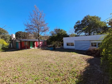 Casa 2 dormitorios con parque