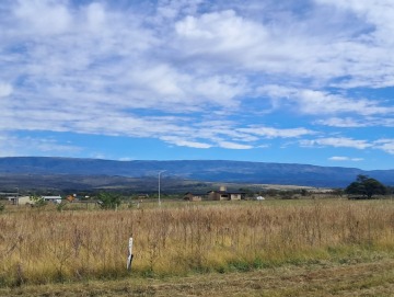 Terreno 863m2 vista a las sierras