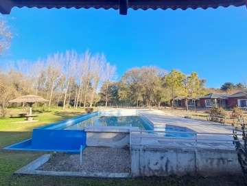 Cabañas en complejo con pileta