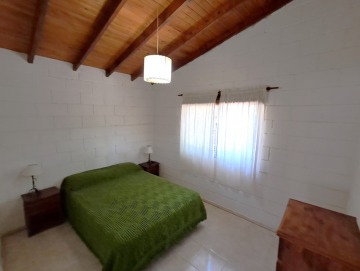 Casa a 1 cuadra del río en barrio Gutierrez