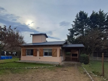 Casa  de dos dormitorios en alquiler permanente. Los Reartes.