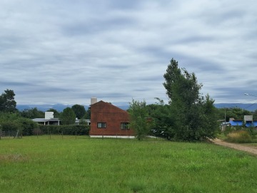 Hermoso terreno de 1.100m2. Los Reartes.