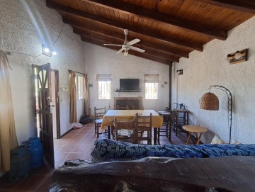 Casa a 2 cuadras del río en 500m2 de terreno