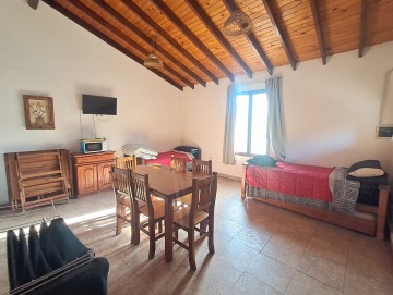 2 cabañas en venta a 1 cuadra del río.