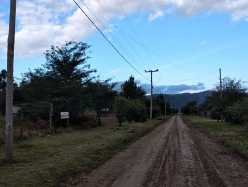 Terreno de 718m2 en barrio Villa Galicia de Los Reartes