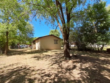 Casa a 1 cuadra del río en barrio Gutierrez
