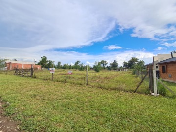 2 hermosos terrenos de 935M2, C/U. Los Reartes.