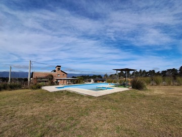 Complejo de casa principal + 2 cabañas