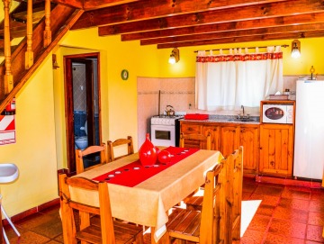 Complejo de 5 cabañas + amplia casa.