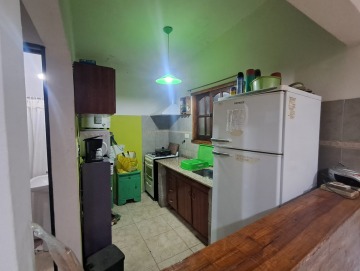 2 casas a ½ cuadra del río