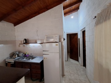 Casa a 1 cuadra del río en barrio Gutierrez