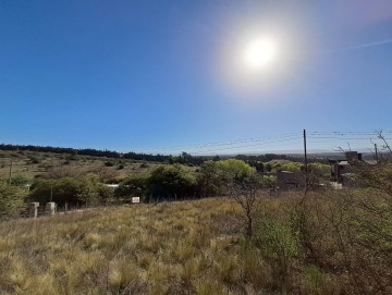 2 Terrenos de 900m2 c/u - excelente vista a las sierras
