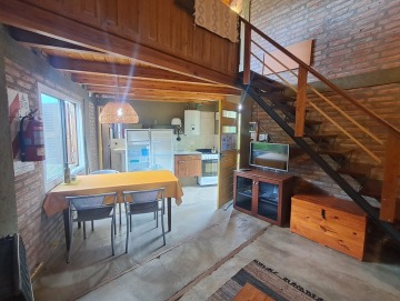Complejo de dos cabañas en venta. Los Reartes.