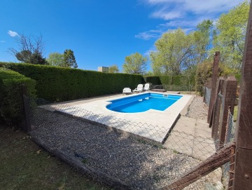 2 cabañas en venta, con pileta. Los Reartes.