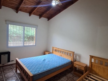 Casa  de dos dormitorios en alquiler permanente. Los Reartes.