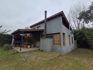 Alquiler permanente en Los Reartes! Casa de dos dormitorios.