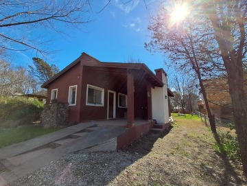 Casa a 2 cuadras del río en 500m2 de terreno
