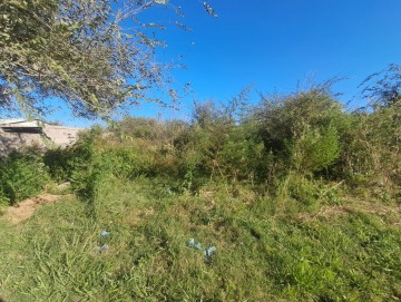 Hermoso terreno de 880m2. Villa del Prado. Financiación.