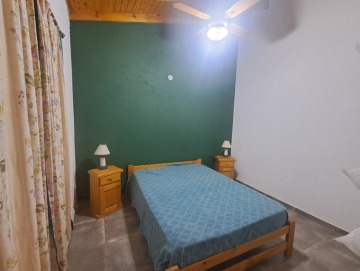 Casa  de un dormitorio en alquiler permanente. Los Reartes.