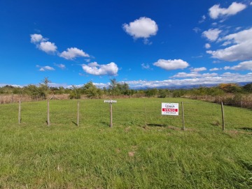 Terreno de 880m2. Villa Ciudad Parque.