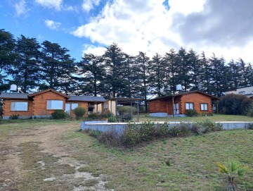 Complejo de casa principal + 2 cabañas