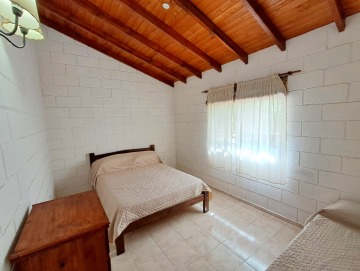 Casa a 1 cuadra del río en barrio Gutierrez
