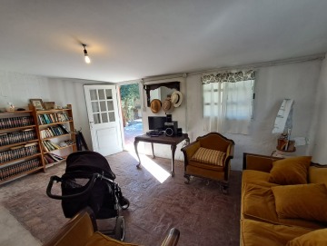 Casa 2 dormitorios con parque