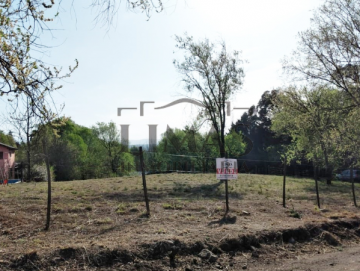 A 1 cuadra del río terreno 1.944m2
