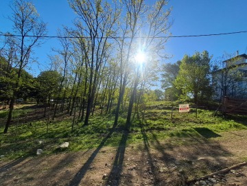 Terreno de 709m2. Los Reartes.